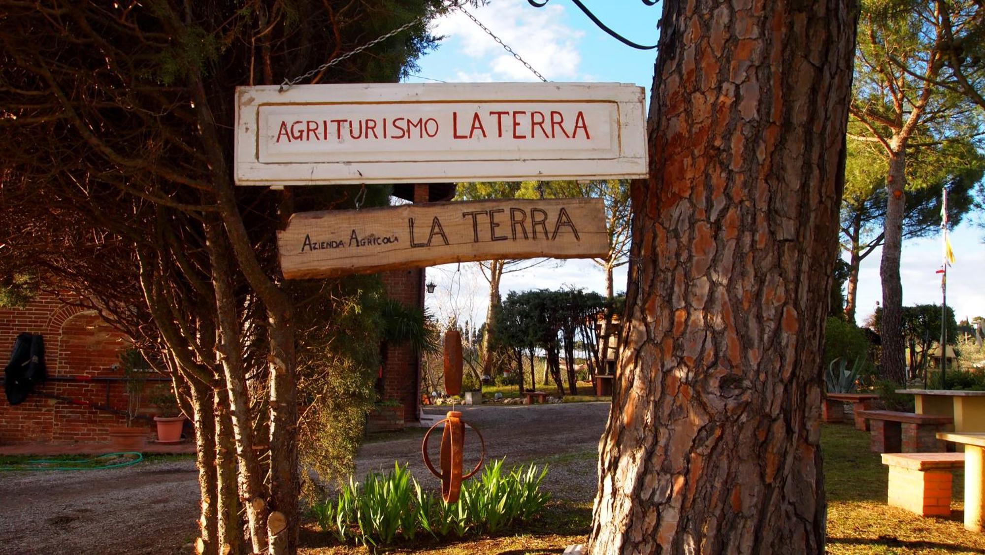 Agriturismo La Terra Valiano Luaran gambar